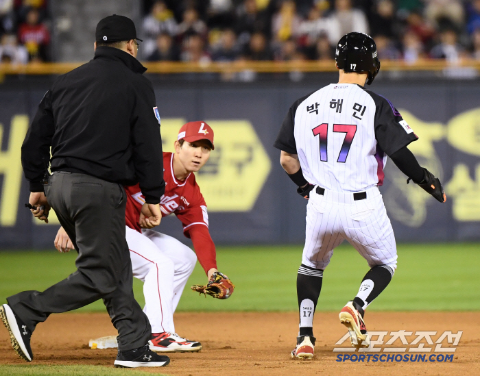 Park Hae-min, Jurusa, that was the biggest.. Sihoo did a great job → A thrilling moment. Satisfied with the prepared checkpoint  proud  extreme praise