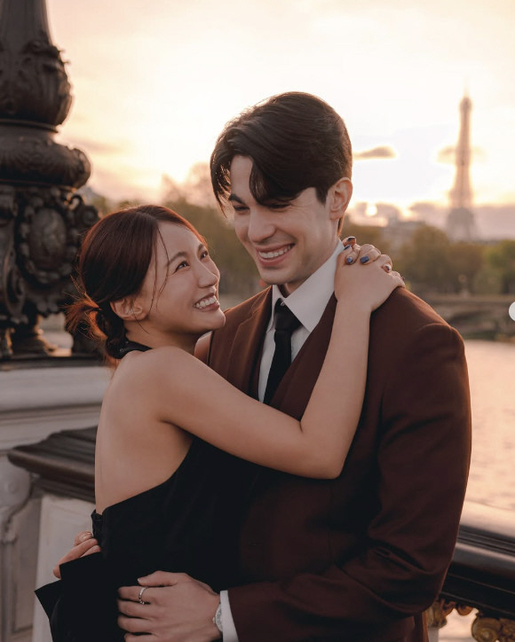 Abnormal Talk Robin ♥ LPG Kim Seo-yeon, romantic wedding on the Han River...a model-like bride and groom