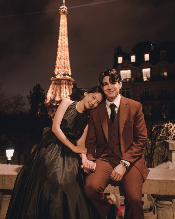 Abnormal Talk Robin ♥ LPG Kim Seo-yeon, romantic wedding on the Han River...a model-like bride and groom