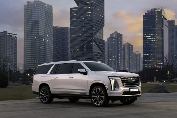 Cadillac, May Promotions..CT5V Black Wing is 15 million won off