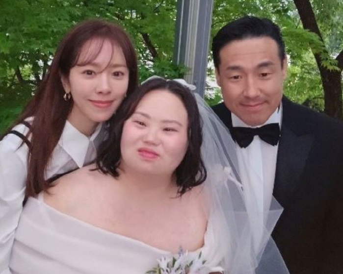 'Day Full of Love' Han Ji-min attends our Blues Jung Eun-hye's wedding