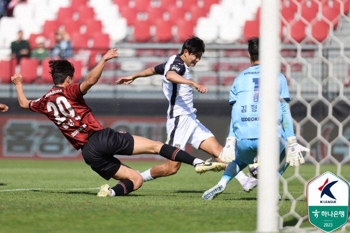 Jung Jae-min Theater's Final Goal → E-Land took the 2nd place leap forward, and Incheon led by 21 wins against Seongnam, 30 wins against Gimpo 5 consecutive wins