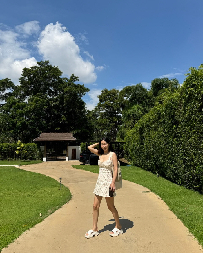 Lee Ji-hye, a sad incident during a trip to Thailand, smashed her cell phone and almost broke up with her children