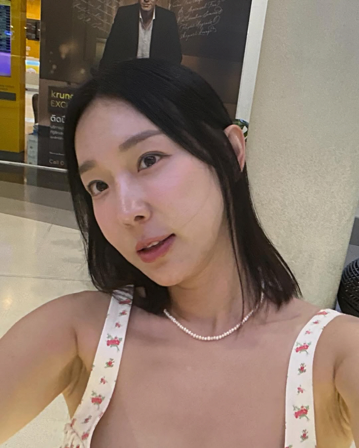 Lee Ji-hye, a sad incident during a trip to Thailand, smashed her cell phone and almost broke up with her children