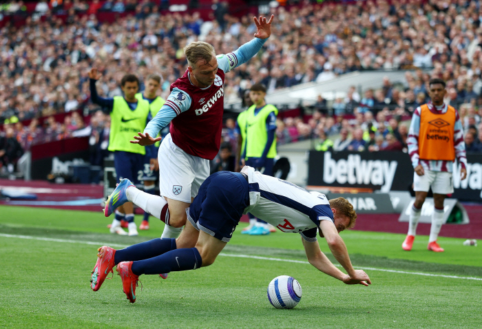 Tottenham barely avoided the worst record ever without Son Heung-min, the winning fairy11 draw against West Ham → failed to win 4 consecutive league games