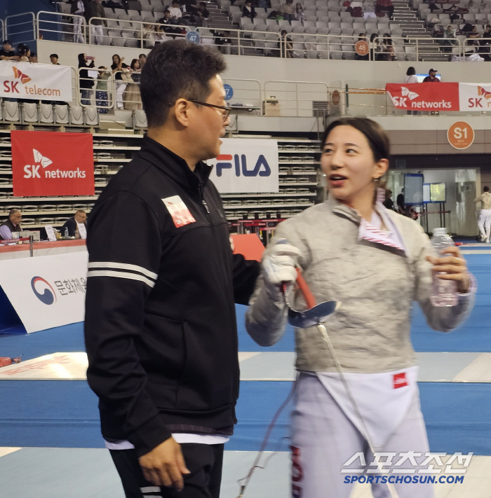 World No. 97 Kim Jung-mi defeated world No. 1 Emura! Jeon Ha-young and Dong-young went to the quarterfinals 