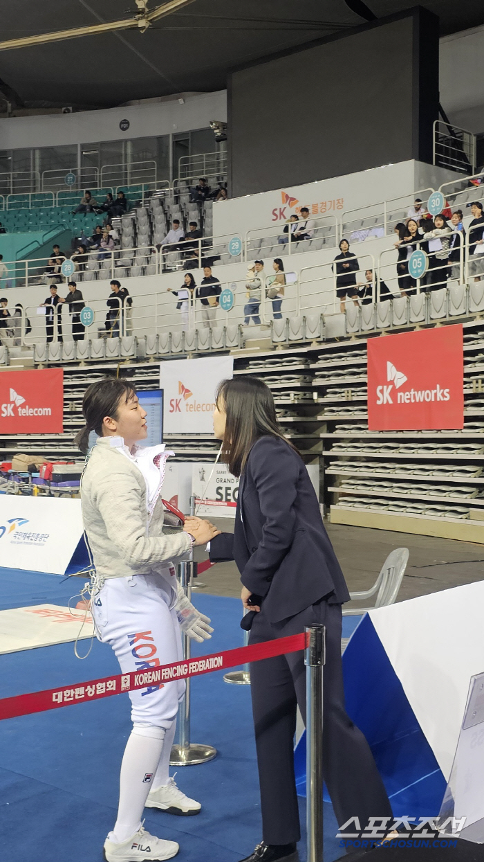 World No. 97 Kim Jung-mi defeated world No. 1 Emura! Jeon Ha-young and Dong-young went to the quarterfinals 