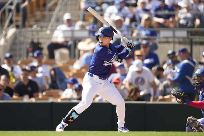 Wow, Hyesung is here! LA Dodgers' Kim Hye-sung Call-Up, the 28th Korean Big Leaguer to be born! MLB also pays attention