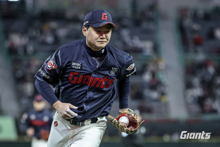 36G 0 Home Run Shock Report → Are you done analyzing? He was the best player in the team last year… The master's patience... 