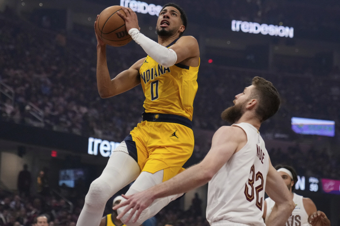 The best update start ever? Indiana's formidable three-point firecracker, PO's most ever second three-point shot. East's strongest KBL 121 to 112