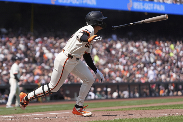 The double machine is deceived by breaking balls these days, Lee Jung-hoo will meet the Cubs left-hander properly on the 6th day of long hit in 9 consecutive games