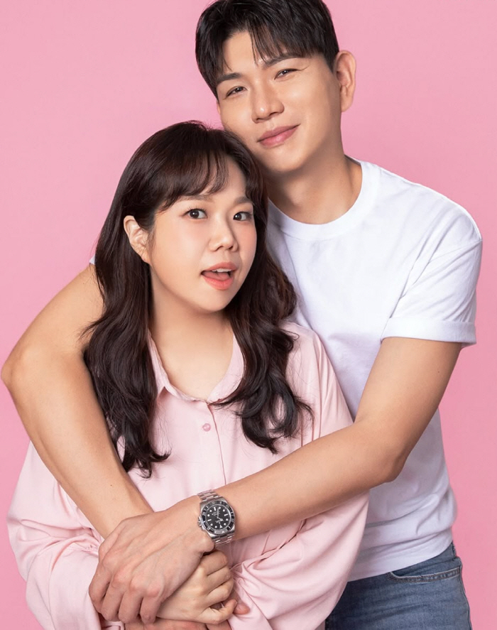 Hong Hyun-hee ♥ Jason and Jun-beom didn't get married to each other for the first family photo..(Hong Seo-in TV) 