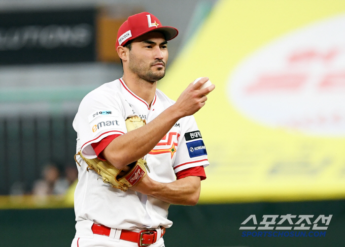I threw 155km, isn't it 100%? → Former ML Leaguer's majestic complete victory? I was greedy, but... 