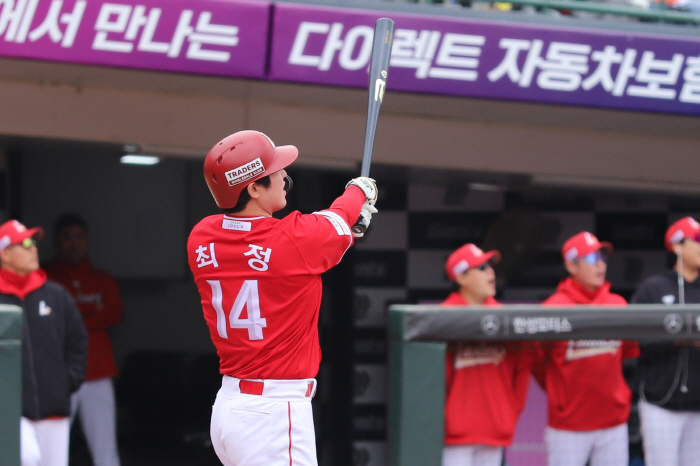 I threw 155km, isn't it 100%? → Former ML Leaguer's majestic complete victory? I was greedy, but... 