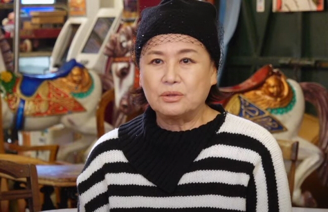 Park Won-sook, it would be reassuring to cry over the longing for her son lost in the accident. (Let's live together)