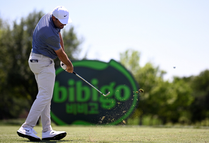 This is the new world's golf. 31 under, world No. 1 Scheffler overwhelmingly won the CJ Cup's 72-hole minimum shot tie 