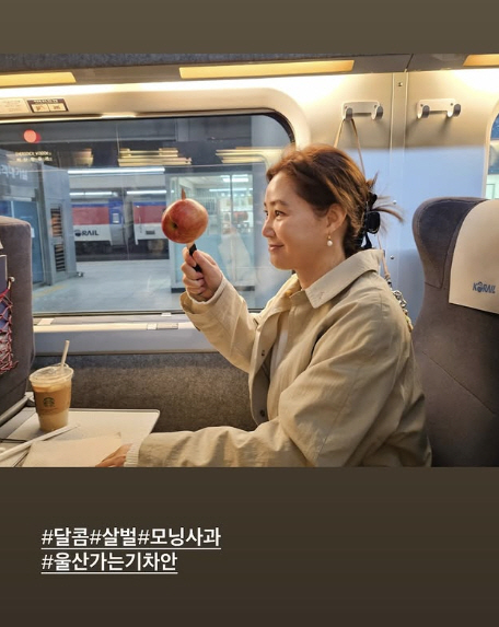 58kg Kim Seong-ryeong gets rid of wrinkles as she gains weight, swallowing an apple with a swollen face
