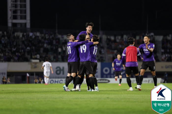 General Matheus → Derby Anyang Seoul, which was as hot as Moon Seon-min's war of nerves, drew 11 this time