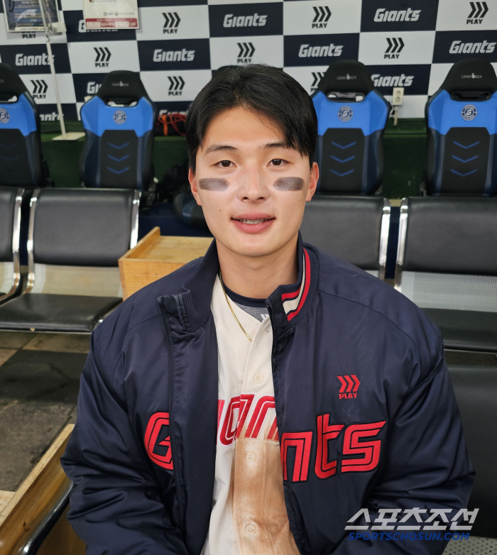 Hi, leadoff jinx! A second-tier Korean National University outfielder? It's been a while since I went... 