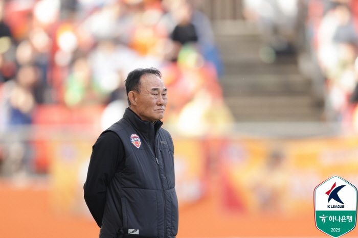 Kim Dong-joon's fatal mistake Lee Ji-ho's 3rd goal Kangwon, Jeju's enemy team 30 wins...Re-verification of natural enemies