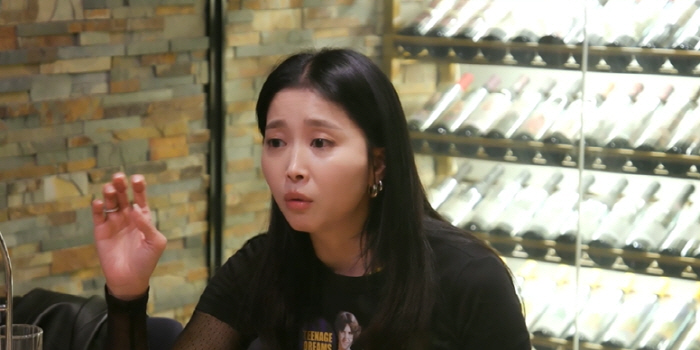 Oh Yoon-ah, serious health condition...I have a bad nosebleed every 15 days