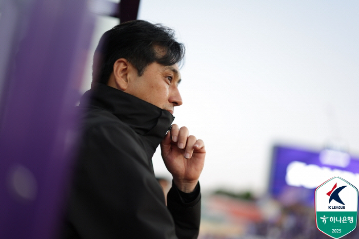  There's one more game leftDirector Yoo Byung-hoon's will to win the home ground The B → The goal is to break it somehow