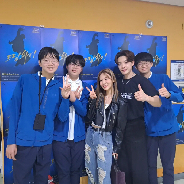 Song Il-guk, Korea's Manse Youth, which became the first grader in middle school...Get hit. (Radio Star)