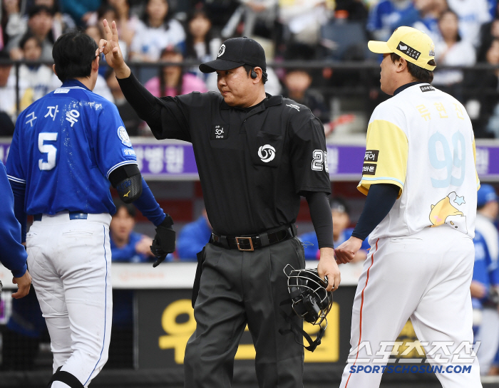 A startled monster came all the way to the plateKoo Ja-wook hits his elbow, elbow dune → scheduled to be examined after replacement icing during the game 