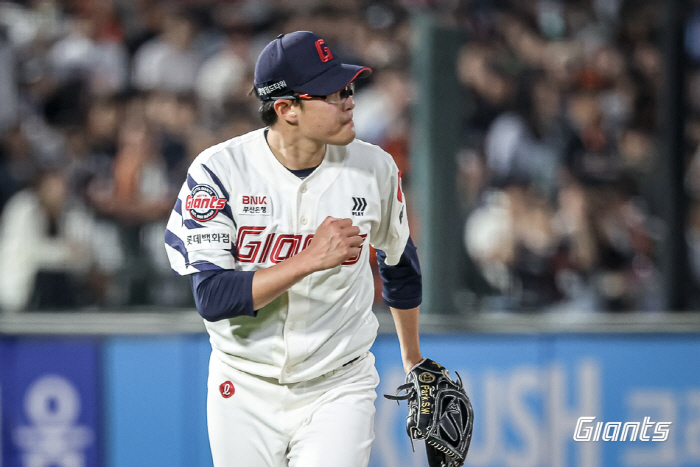There is no satisfaction with the glasses ace! No points in the rain → 7777 March → It's a multi-victory lead...It has to be different in the next game. 