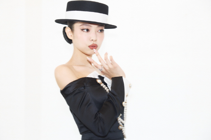 Audrey Hepburn is back alive..Jenny Praises Met Gala Fashion Around the World 