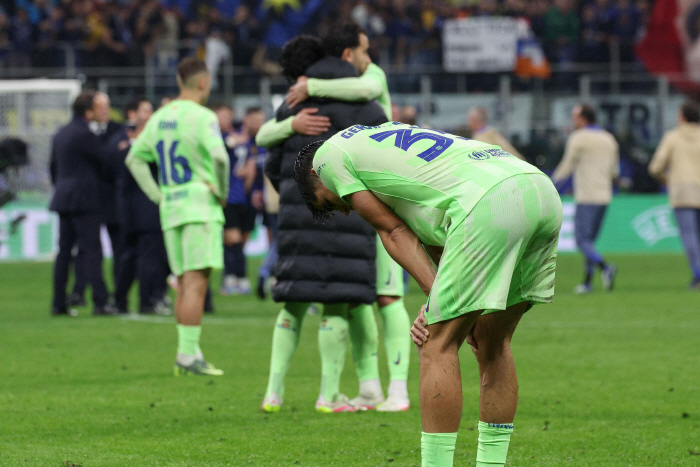 Awesome! This is soccer! In Inter Milan heaven, hell, heaven again, miraculous reversal complete. Grab Warsaw and advance to the Champions Final