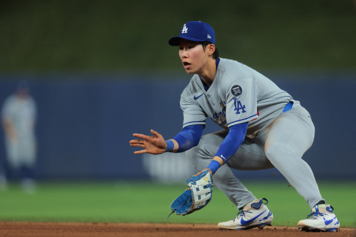The big league long run is in the air! Kim Hye-sung's debut in attack → Outfielder Teoscar IL registration can survive for at least 16 days