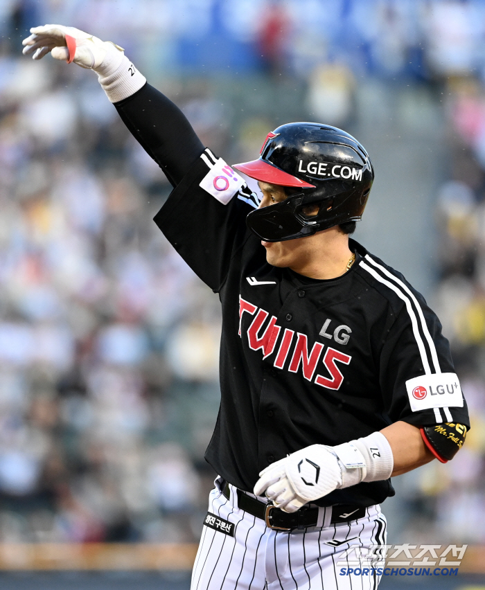 Did Austin have to come from home. 6 hits and 2 points → Bulpen betrayal → 25 come-from-behind defeat. The end of the nine-game series fell to second place