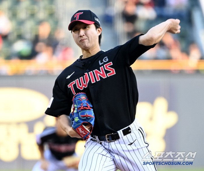 Ending the controversy over his stamina Kim Taek-yeon's early debut in the 8th inning, Doosan 52 come-from-behind victory. Four wins, one draw and four losses in nine consecutive games. LG's 2nd place is on the verge of a crash
