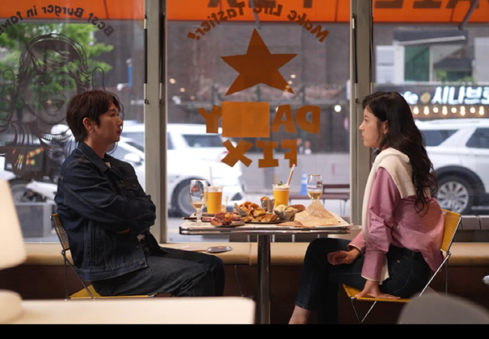 Jang Woo Hyuk and actor Son Seong Yoon went on a restaurant date..It's the fastest pace of touch ever, and this time, marriage (groom class)