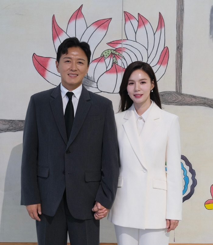 Jin Tae-hyun confesses to fighting thyroid cancer during a medical examination in April. As always, I will overcome it well