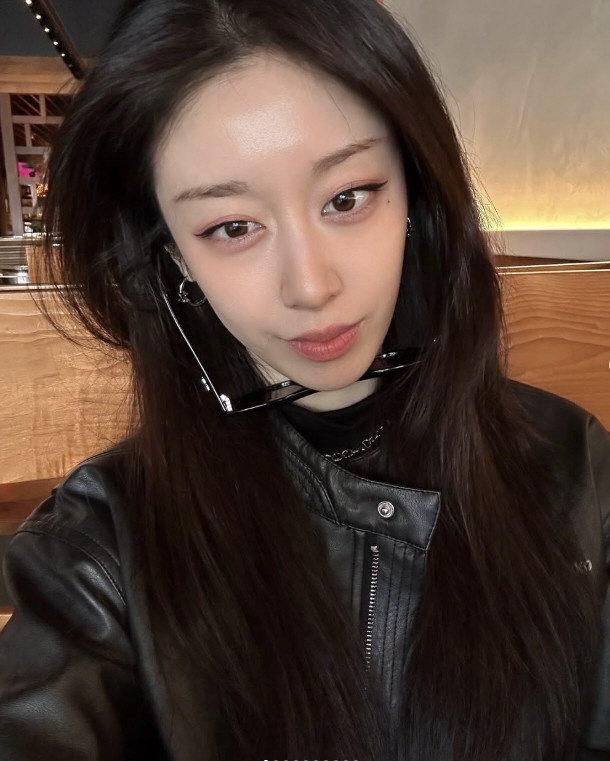 Jiyeon, Beyoncé met...After divorcing Hwang Jae-gyun, his half-faced surprise