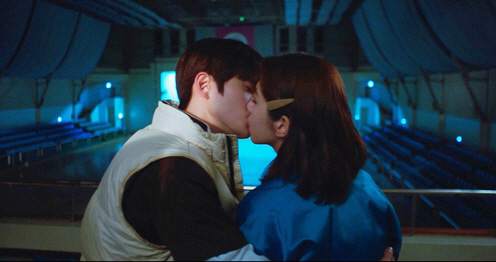 Jung Jae-hyun ♥ Park Hye-soo's first kiss of tears...My best friend romance is on fire (Dearm)
