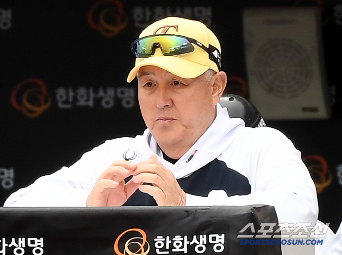 Last place in Hanwha's shock → 8 consecutive wins and 1st place, the coach was also surprised. I didn't know he would recover so quickly