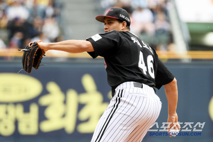 Lee Jung-yong, the ace of Yum Gallyang's official Sangmu, will return to his position as the sixth starter. Resting will be a welcome addition to the existing selection