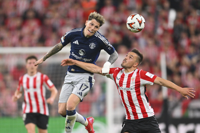 Tottenham has become a nuisance club because of a change in the kickoff time of Manchester United Chelsea and a change in the schedule against Aston Villa