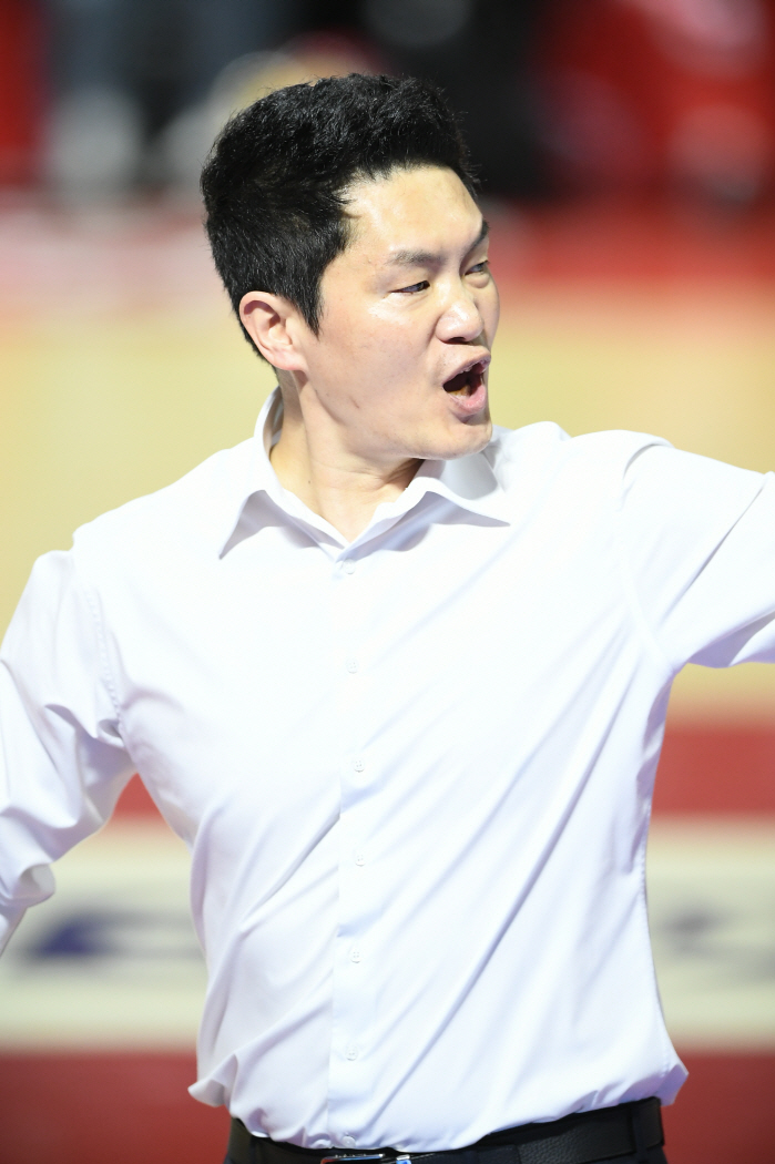  Jeon Hee-chul, SK, not a strong team vs Cho Sang-hyun, did 90% of the team