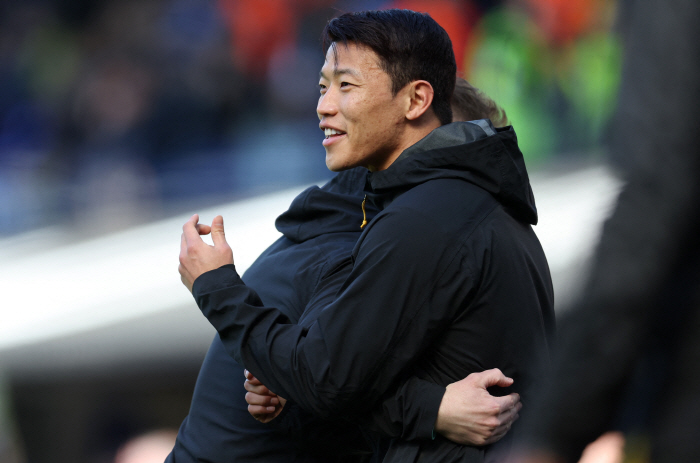 Hwang Hee-chan of Korea National University reports that he plans to escape Wolverhampton himself