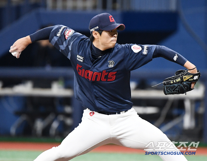 It's not even an injury, but he's going back to the second division 10 days after returning to the first team of 2.1 billion FA. Large trade outfield was also canceled 