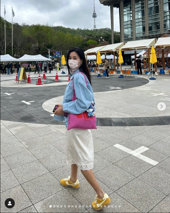 Ko So-young, her beauty that can't be covered by a mask...Awesome visual
