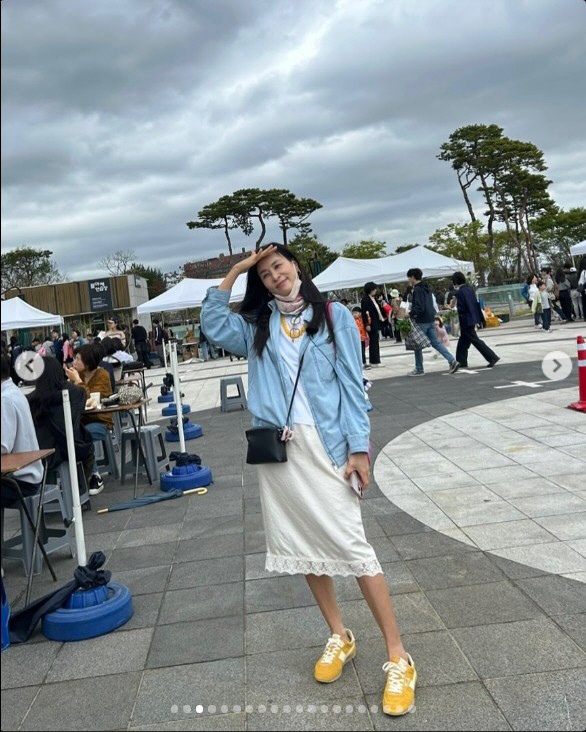 Ko So-young, her beauty that can't be covered by a mask...Awesome visual