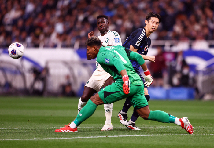 Korean national team cheers! Unimaginable history is written, Asian Cup Worst GK's great reversal → recruitment of Munich as No. 1 successor to Neuer