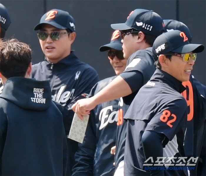 Lee Beom-ho → Geumdong Bodhisattva → 9 consecutive wins in the new stadium, I'm happy because Hanwha was sadIt's really become a hymn