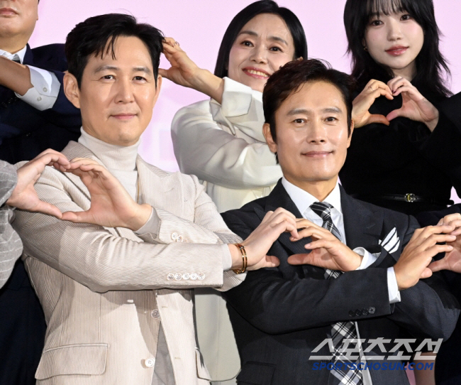 Lee Jung-jae and Lee Byung-hun → Top participates in Netflix's global event TO DOAM in LA