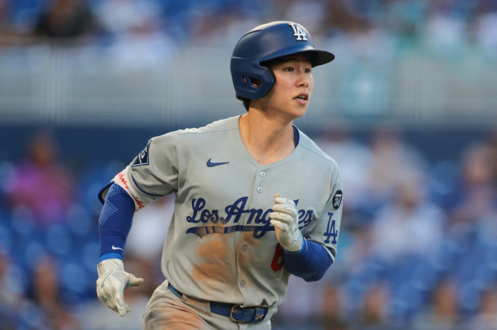 'My heart is racing even for a moment,' said Kim Hye-sung, a .400 hitter who quickly adapted to the KIM big league. He has a good feeling of hitting in three consecutive games and a batting average of 0.417 for a long time